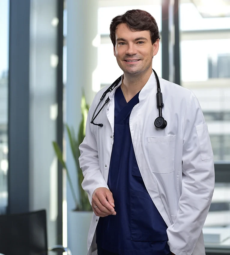 Priv.-Doz. Dr. med. Raphael R. Bruno, ärztlicher Leiter von NOA Health